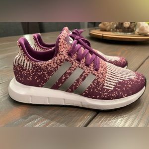 Women’s Adidas Swift Run Shoes Sz 7.5